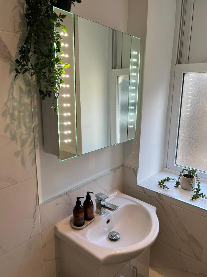 Peaceful & Stylish Brighton Studio Apartment Exteriör bild